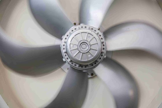 1365rpm ใบพัดอลูมิเนียมอัลลอยด์แกนพัดลมแบบแรงเหวี่ยง 560mm Blade
