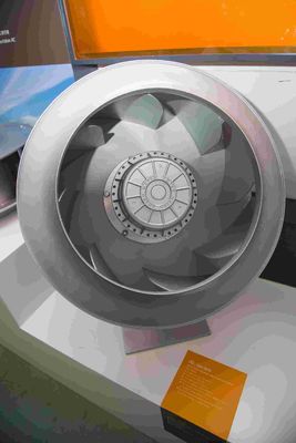 175 มม ย้อนหลังพัดลมหลอมศูนย์กลางกับ 2707rpm หรือ 3050rpm น้ําหนัก 3.7kg
