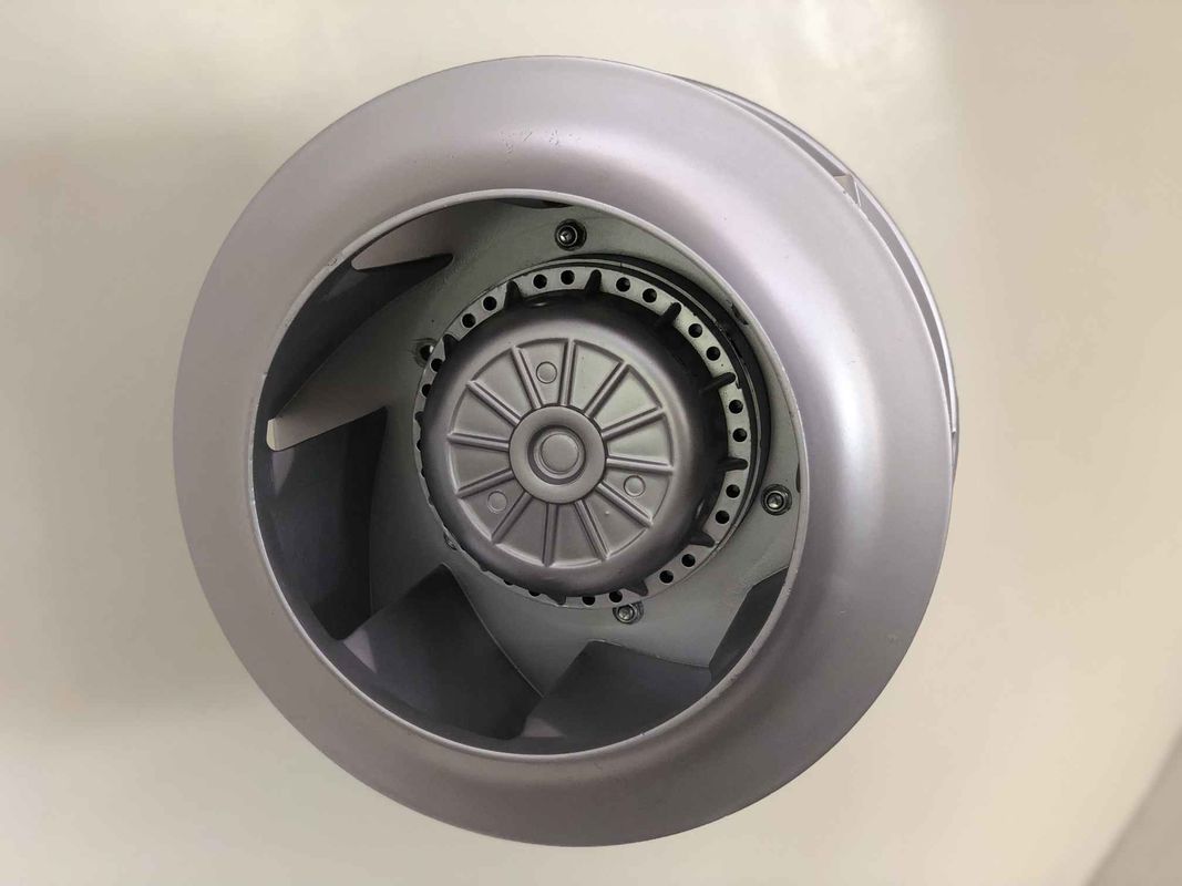 315mm 1428 rpm พัดลมดูดอากาศแบบแรงเหวี่ยงเฟสเดียว 4 เสาพัดลมโรเตอร์ภายนอก